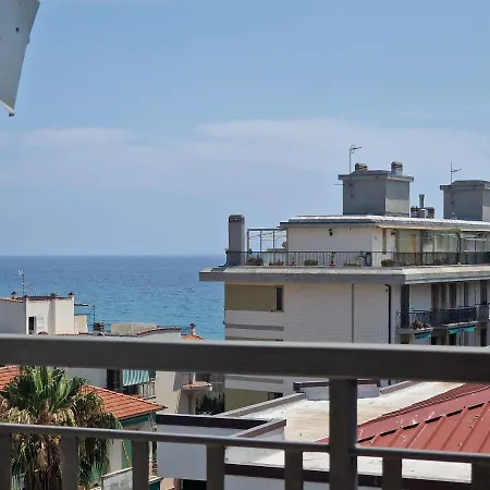 [250 Metri Dalla Spiaggia] Eleganza Vistamare Appartamento Pietra Ligure